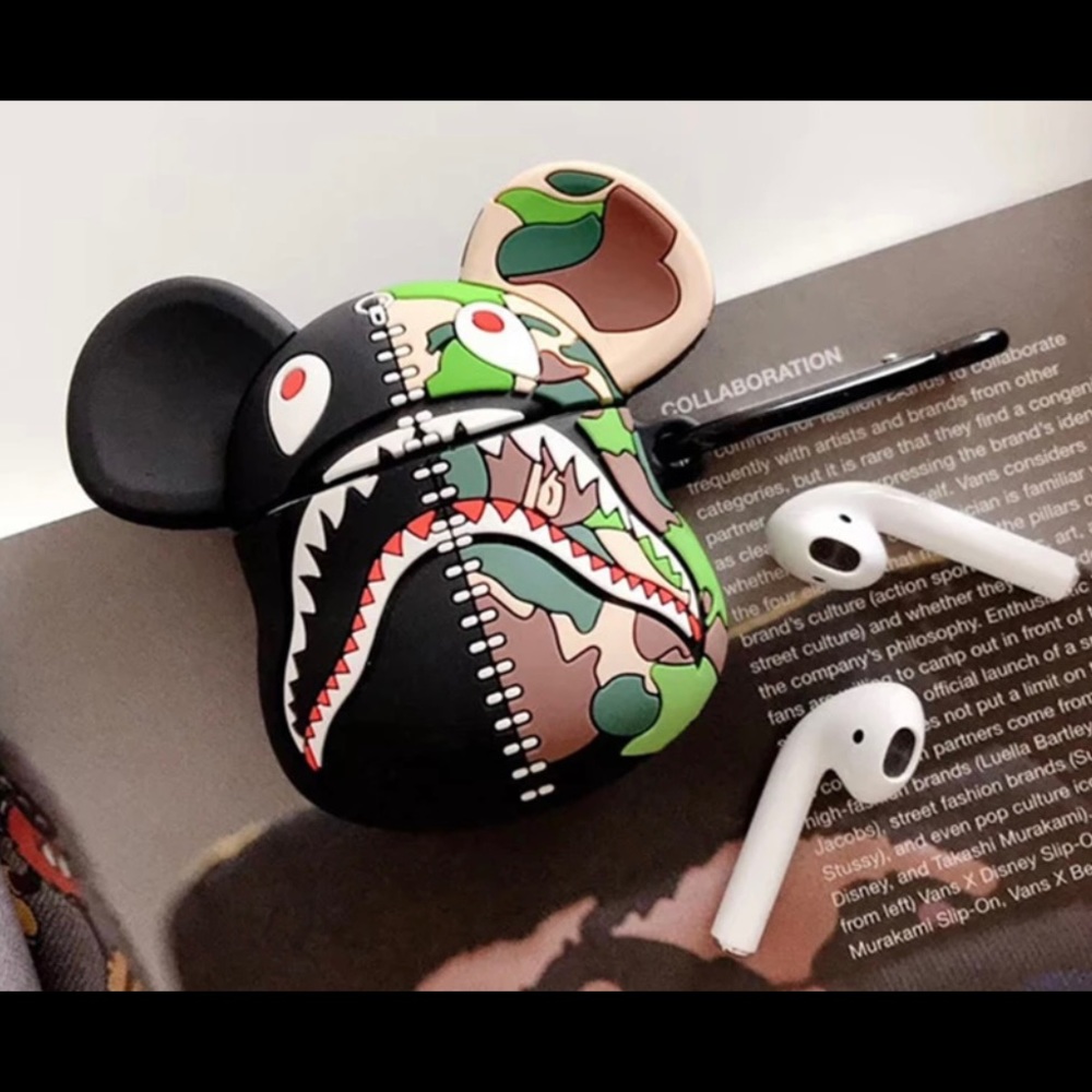 New AirPod case - Picture 3 of 4